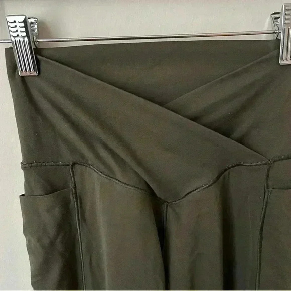 Offline By Aerie Real Me Dark Green Crossover High Waisted Pocket Legging Small - Picture 5 of 8